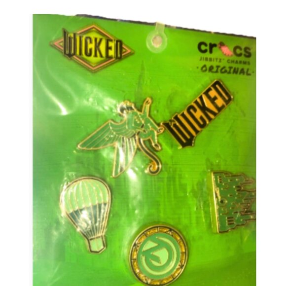 Jibbitz Wicked Croc Charms Movie Universal City Studio Halloween Theater - Picture 1 of 3
